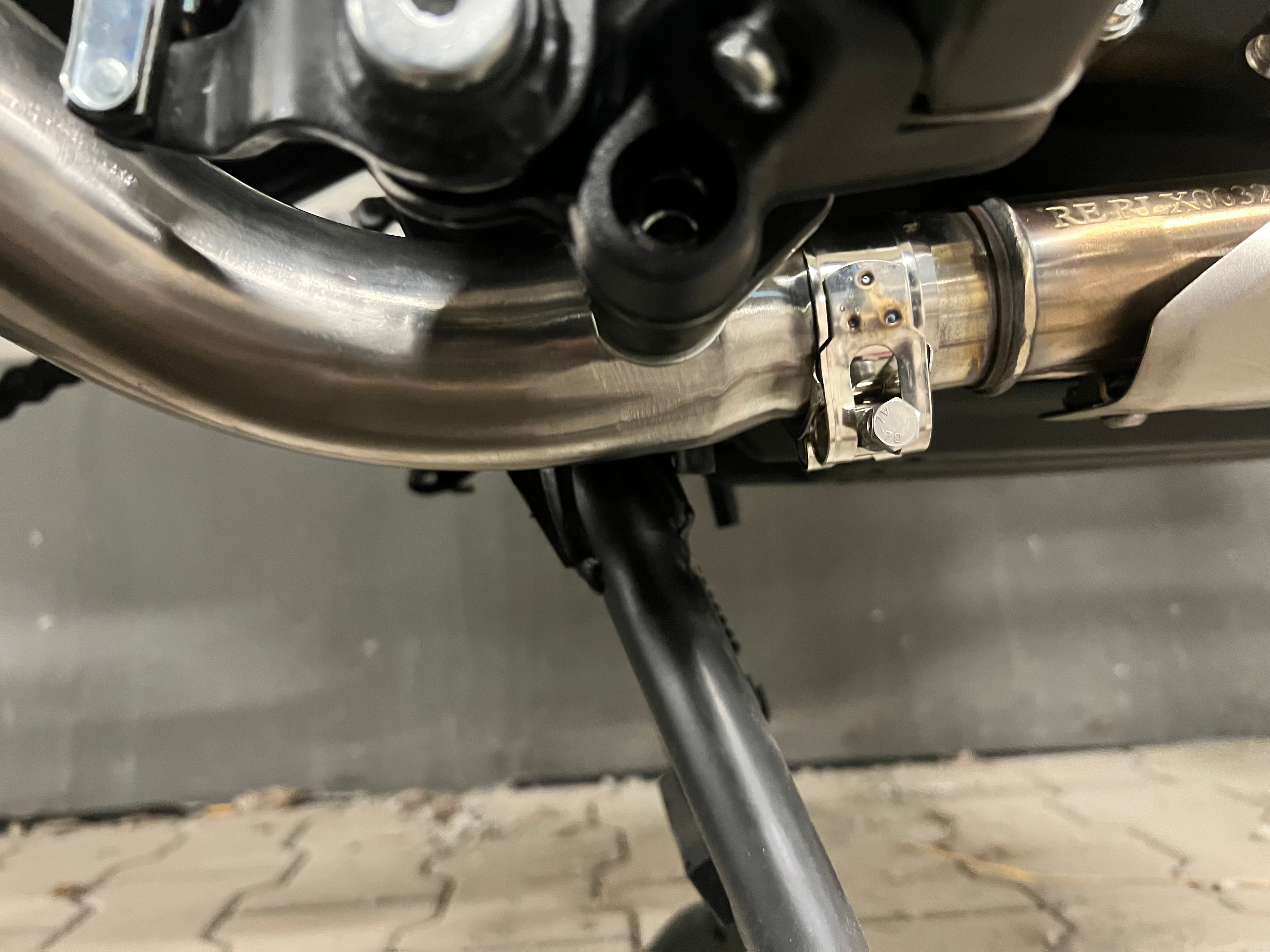 Royal Enfield 450 Schalldämpfer Ersatzrohr Decat Pipe Sportauspuff Himalayan